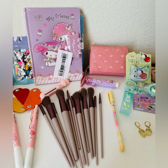 Sanrio gift set and more. (kids graduation) 34 items! - Picture 12 of 13